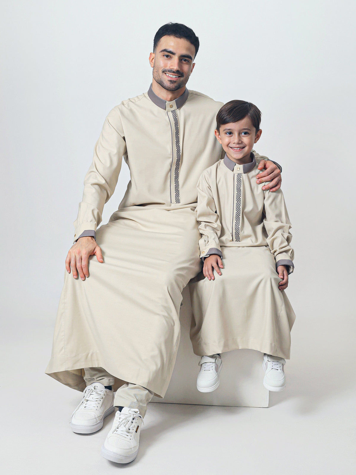 Adult Thobe 312 Gold