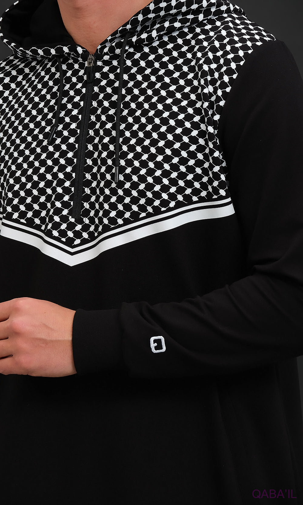 QL QUDS Kamisweat Thobe in Black